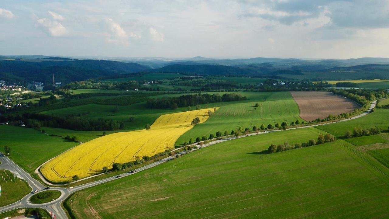 Ferienwohnungen Am Feldrain - Gornau Im Erzgebirge Zschopau Exterior foto